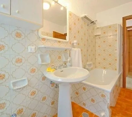 Vacanze Casadueottanta Loc-13704 Holiday home