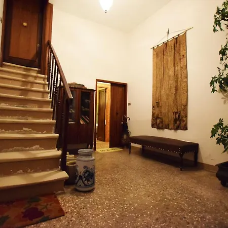 Manin Apartment *