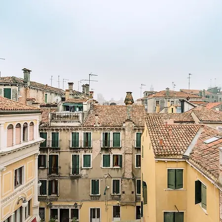Charming Palace Corte Del Teatro Venice
