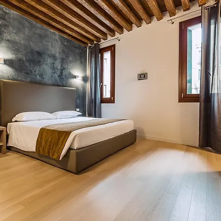 Apartment Charming Palace Corte Del Teatro *