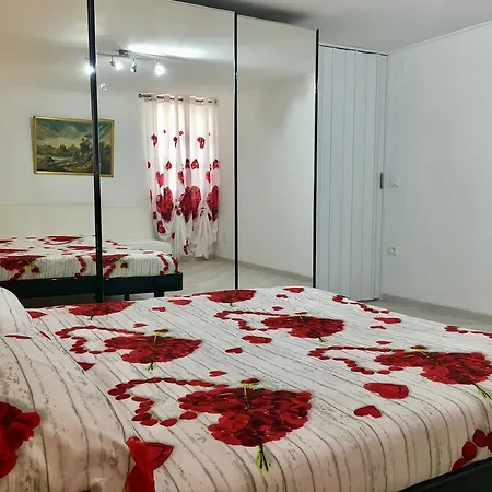 Ca'girasole Apartment *