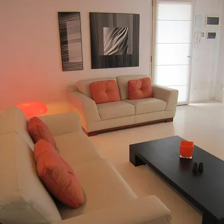 Belvilla By Oyo Tipologia Trio Apartment *