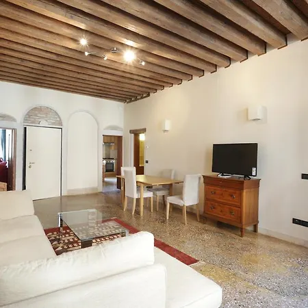 Apartment Locappart Ormesini Venice