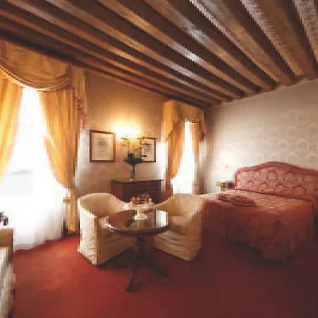 Hotel Savoia & Jolanda 4*