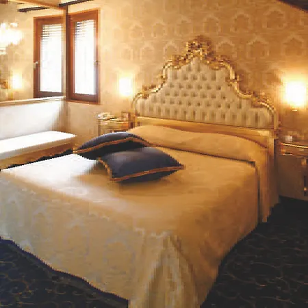 Hotel Savoia & Jolanda