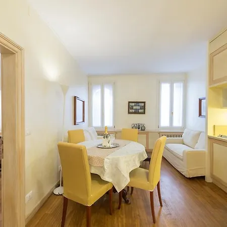 Romantic San Marco Apartment Venice
