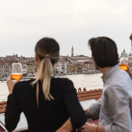 The Penthouse And Rooftop-terrace At Molino Stucky * Venice