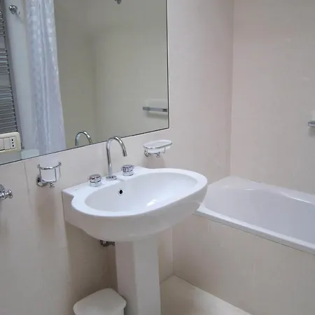 Belvilla By Oyo Tipologia Trio Apartment Venice