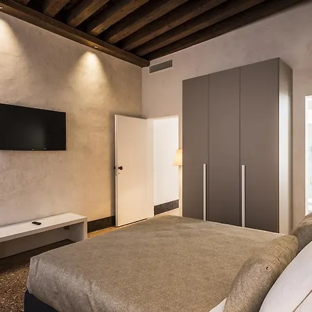Apartment Myplace Campo Santa Margherita