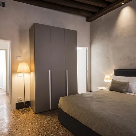 Myplace Campo Santa Margherita *