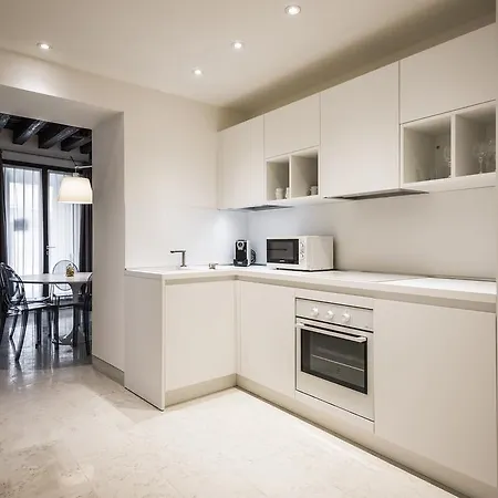 Myplace Campo Santa Margherita Apartment *