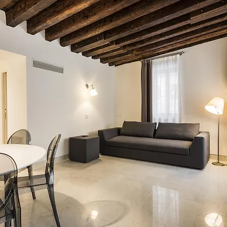 Myplace Campo Santa Margherita *