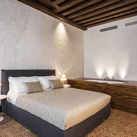 Apartment Myplace Campo Santa Margherita