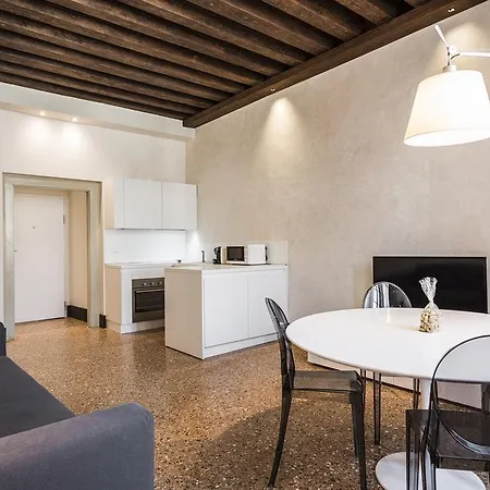 Apartment Myplace Campo Santa Margherita Venice