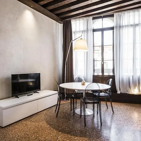 Myplace Campo Santa Margherita * Venice