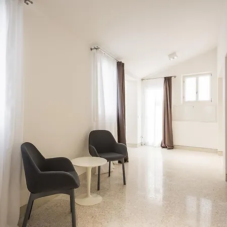 Myplace Campo Santa Margherita *