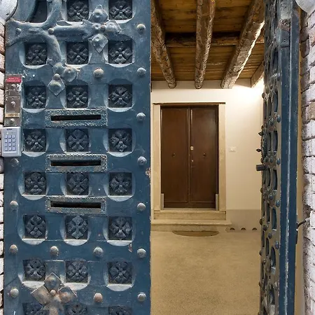 San Beneto Design Studio * Venice
