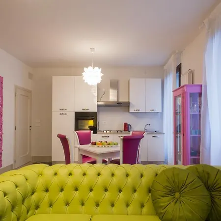 Apartment Ad Lofts Venice