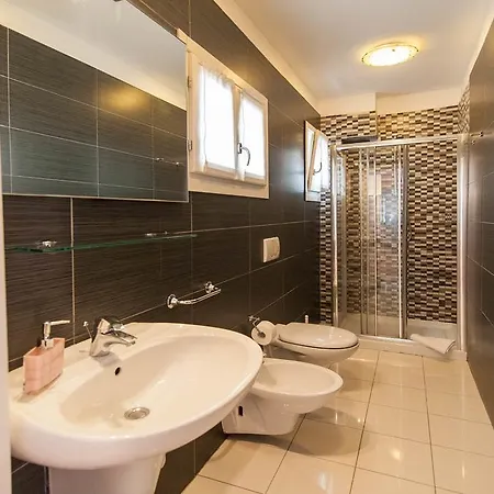 Ca Dei Miracoli Apartment *