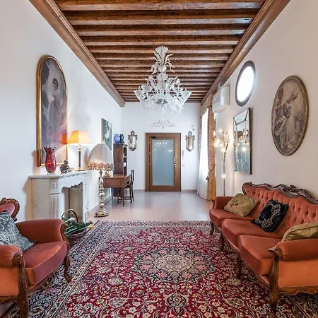 Palazzo Della Torre * Venezia