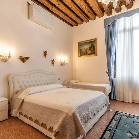 Palazzo Della Torre Appartement