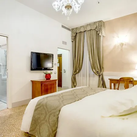Palazzo Vitturi Hotel 3*