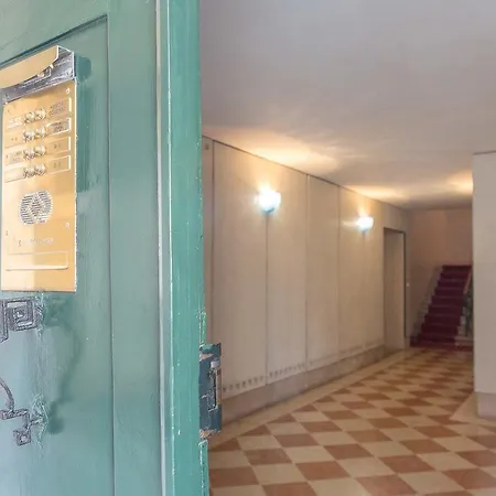 San Maurizio Apartment *
