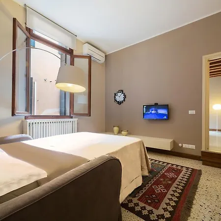 San Maurizio Apartment *