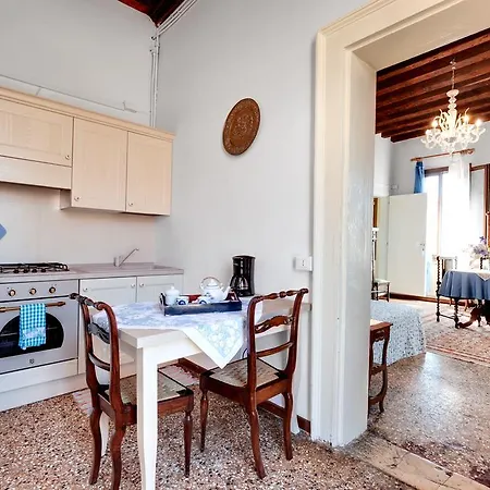 Apartment Ca' Badoer West