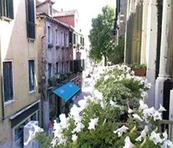 Dimora Al Doge Beato Vista Canale Bed & Breakfast Venice