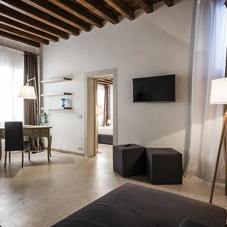 Myplace San Marco Apartment Venice
