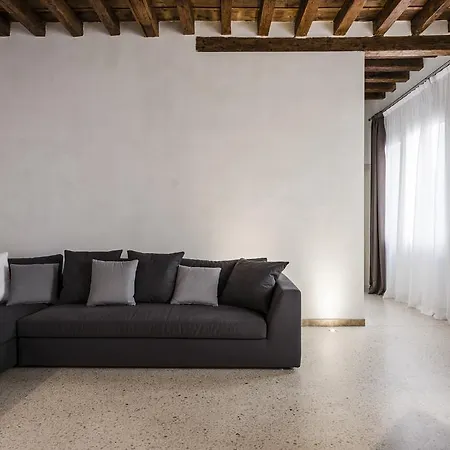 Myplace San Marco Apartment *
