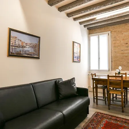Rialto 1602 Apartment