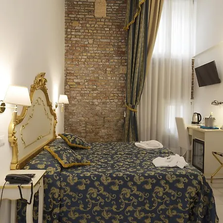 Al Mascaron Ridente Hotel Venice