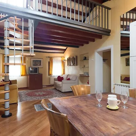 Venezia Residence Apartment