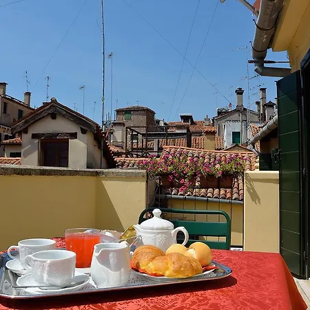 Residenza Goldoni Bed & Breakfast Benátky