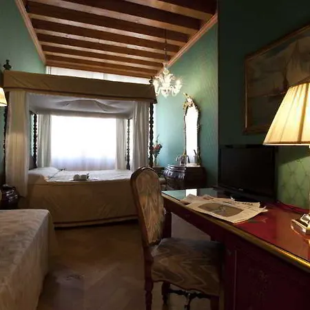 Palazzo Cendon Piano Antico 3* Venice