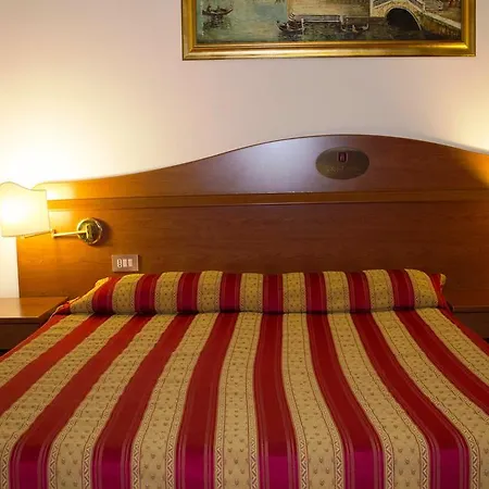 Hotel Tito 3*