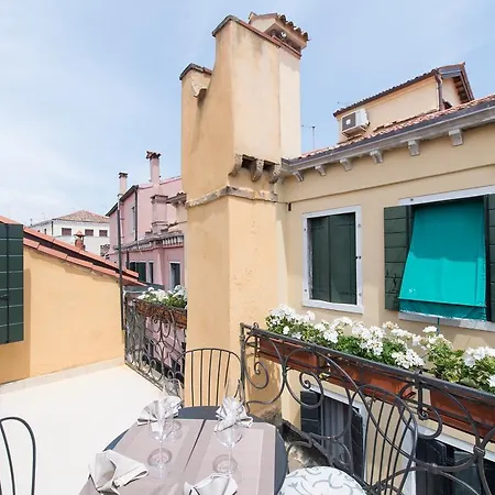 Ca Domino Apartment