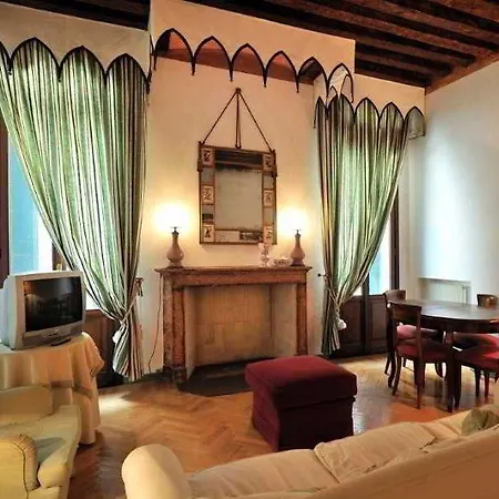 Apartment Appartamento San Marco