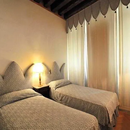 Appartamento San Marco Apartment *
