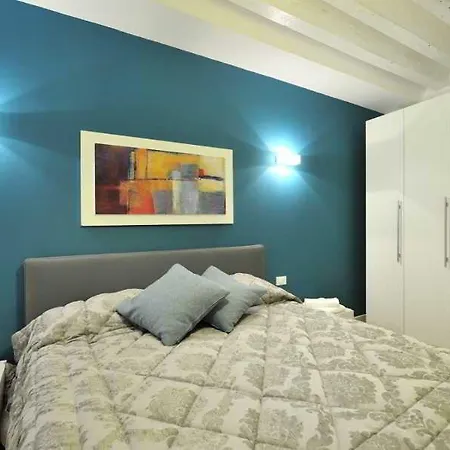 Apartment Appartamento San Marco *