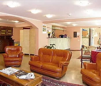 Altieri 3*