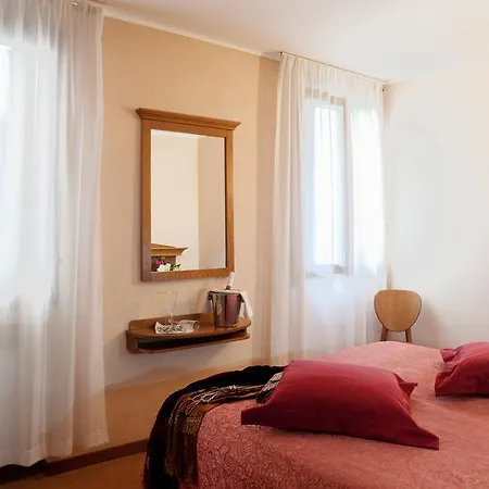 Hotel Hs 2*