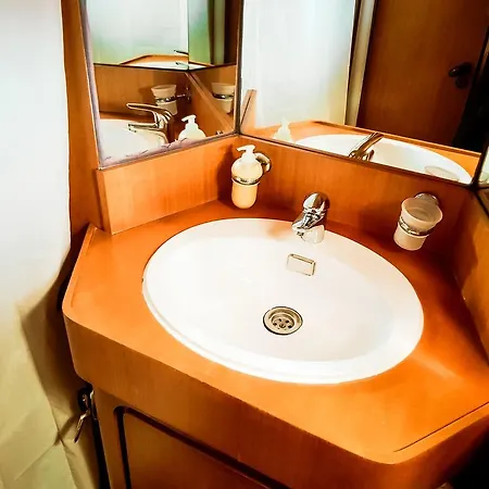 Båthotell Yacht Diva Venedig