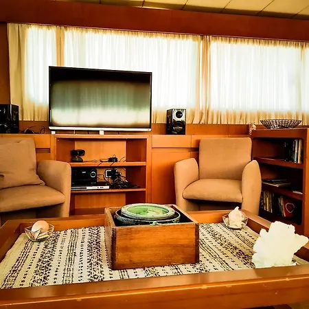 船屋 Yacht Diva 威尼斯