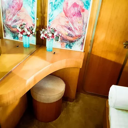 船屋 Yacht Diva *