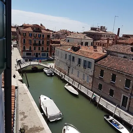 Apartment White Attic Angelo Raffaele Venice