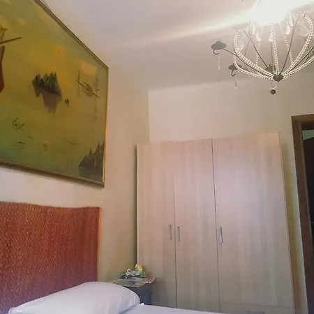 Casa Di Ferrovia Guest house
