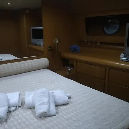 Yacht Diva * Venedig